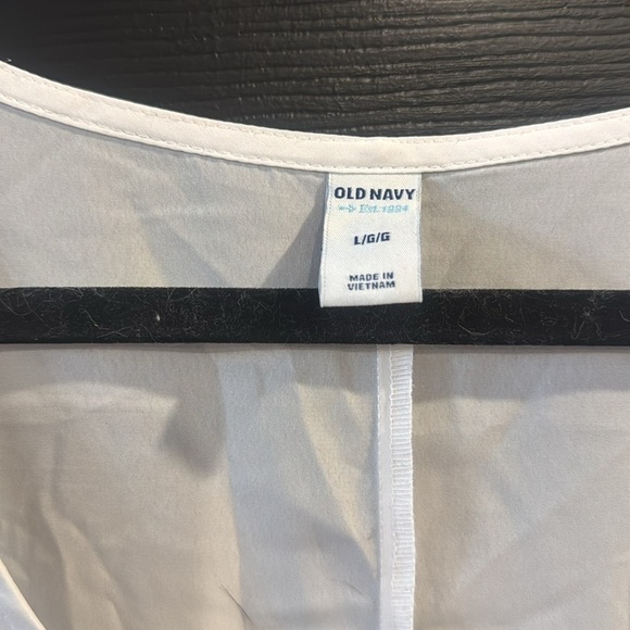 Old Navy White Relaxed Boxy Blouse - Picture 2 of 3